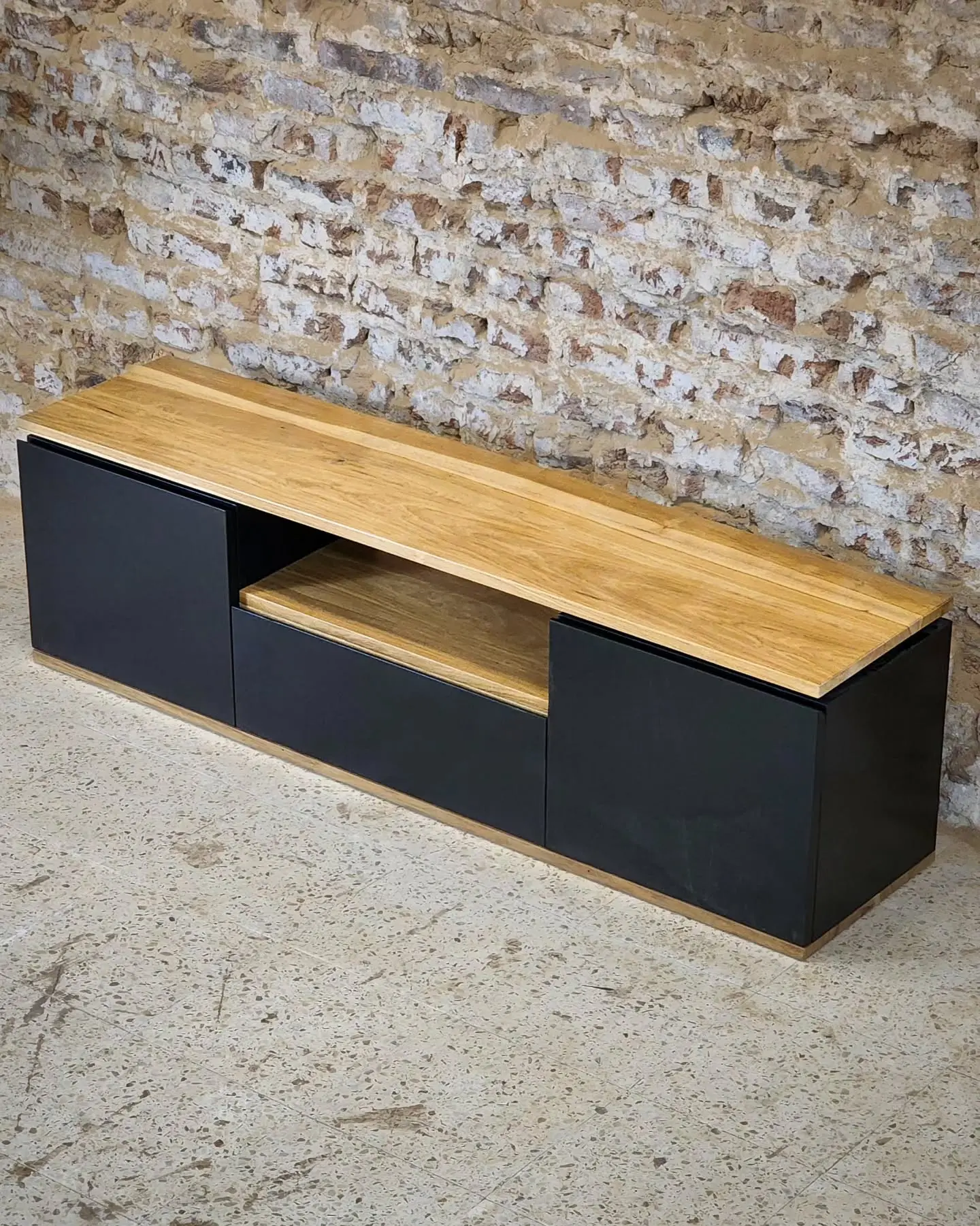 Rack TV